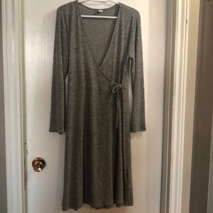 Old navy wrap dress